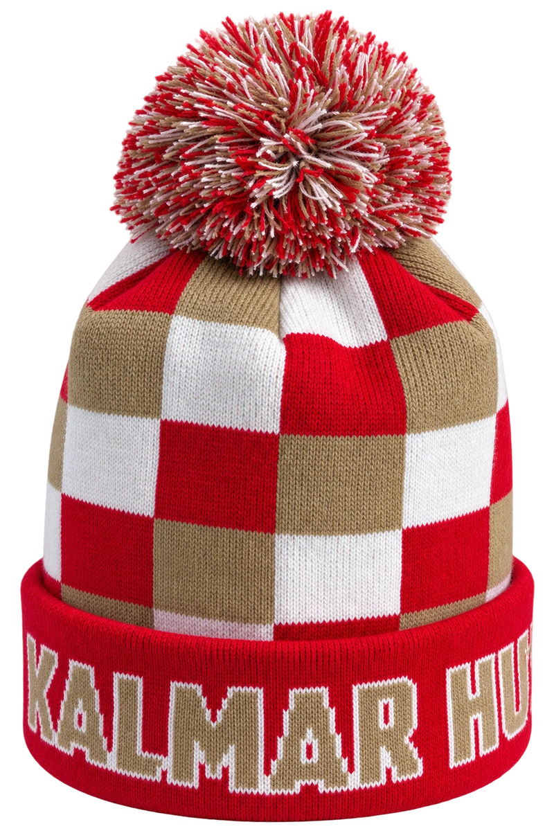 Knitted beanie with pom-pom